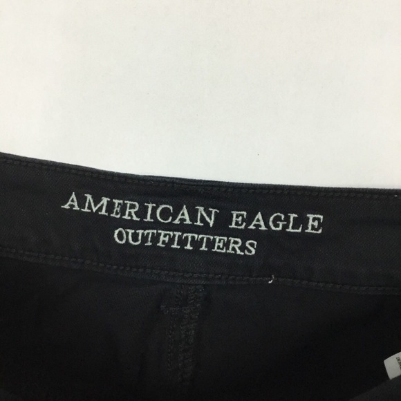 AEO Black Frayed Distressed Jean Shorts - Size 6 - Picture 5 of 7